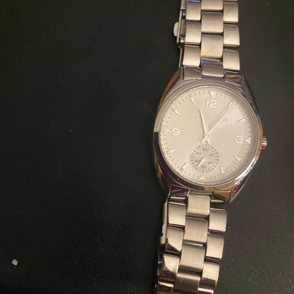 Watch - Picture 7 of 11